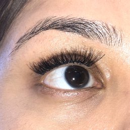 Eyebrow threading & cluster eyelash extensions Eyebrow threading & cluster eyelash extensions