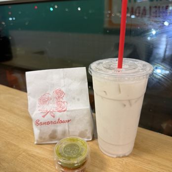 Sonoratown - Chips & salsa + horchata - Mexican Near Me - Los Angeles, California Sonoratown - Chips & salsa + horchata - Mexican Near Me - Los Angeles, California