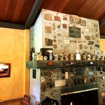 Kilauea Lodge - Fireplace mantel with beer mugs - Hotels Near Me - Volcano, Hawaii Kilauea Lodge - Fireplace mantel with beer mugs - Hotels Near Me - Volcano, Hawaii
