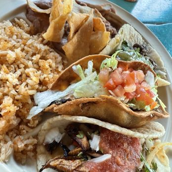 Pinches Tacos - Taco Pinche Combination Plate - Mexican Near Me - Las Vegas, Nevada Pinches Tacos - Taco Pinche Combination Plate - Mexican Near Me - Las Vegas, Nevada