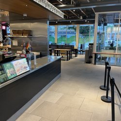 Shake Shack West Hollywood - Santa Monica & La Cienega - I wish they were more attentive to customers at the front - we waited and no one seemed to help