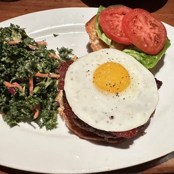 Doc B's Restaurant + Bar - The Wedge Burger - New American Near Me - Austin, Texas
