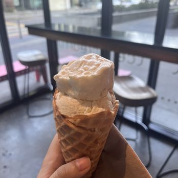 Lick Honest Ice Creams - Coffee With Cream - Ice Cream & Frozen Yogurt Near Me - Austin, Texas Lick Honest Ice Creams - Coffee With Cream - Ice Cream & Frozen Yogurt Near Me - Austin, Texas