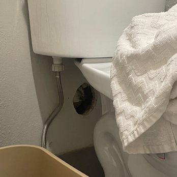 Best Western Plus Carlton Suites - Hole in the wall under the toilet, pubic hairs on toilet, inside of toilet and in the tub. - Hotels Near Me - Birmingham, Alabama