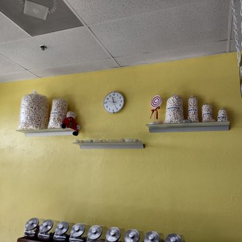 Kernels & Kandies - Popcorn sizes! The buckets come with refills! - Candy Stores Near Me - Oklahoma City, Oklahoma Kernels & Kandies - Popcorn sizes! The buckets come with refills! - Candy Stores Near Me - Oklahoma City, Oklahoma