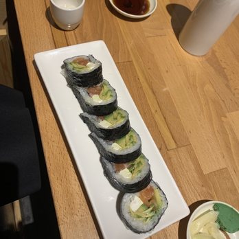Tong Sake House - PHILADELPHIA ROLL - Korean Near Me - Poway, California