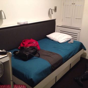Pod 51 - Single room, shared bath - Hotels Near Me - New York, New York