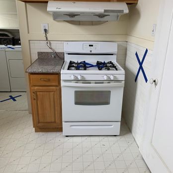 Sincere Home Decor - Kitchen 2 before - Kitchen & Bath Near Me - South San Francisco, California Sincere Home Decor - Kitchen 2 before - Kitchen & Bath Near Me - South San Francisco, California