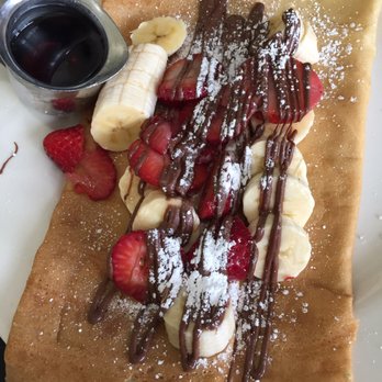 Bea Bea's - Strawberry banana crepe - Coffee & Tea Near Me - Burbank, California