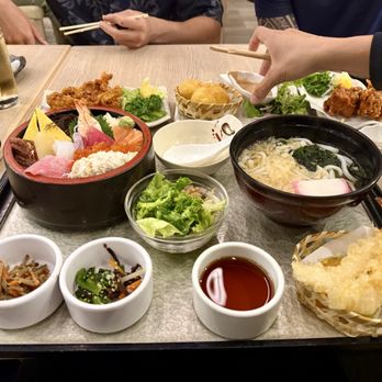 Rinka - The Chirashi bowl - Regular size option. Amazing!!! - Japanese Near Me - Honolulu, Hawaii Rinka - The Chirashi bowl - Regular size option. Amazing!!! - Japanese Near Me - Honolulu, Hawaii