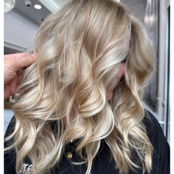 Mure Salon - blonde balayage, At Mure Salon, the best-rated salon on the UES we are dedicated to delivering exceptional results that enhance your beauty! - Hair Stylists Near Me - New York, New York Mure Salon - blonde balayage, At Mure Salon, the best-rated salon on the UES we are dedicated to delivering exceptional results that enhance your beauty! - Hair Stylists Near Me - New York, New York