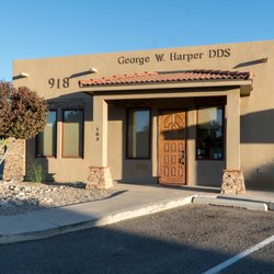 George W Harper, DDS - Front of the building