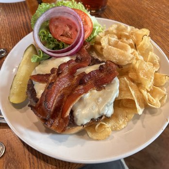 Harvest On Main - Cheeseburger with all the fixings and kettle chips. - New American Near Me - Blue Ridge, Georgia