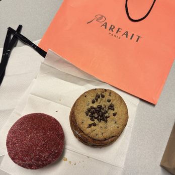 Parfait Paris - Strawberry Baked Beignet brioché and Santa Crookie Roll - Bakeries Near Me - San Diego, California Parfait Paris - Strawberry Baked Beignet brioché and Santa Crookie Roll - Bakeries Near Me - San Diego, California