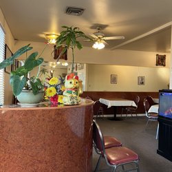 Empress Garden Chinese Restaurant - Inside