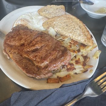 Brunch Snob - Steak & Eggs - Breakfast & Brunch Near Me - Phoenix, Arizona