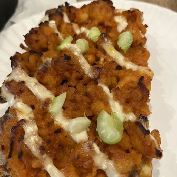 Taglio Pizza - Buffalo chicken pizza - Pizza Near Me - Mineola, New York