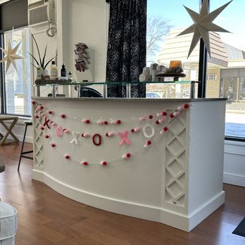 Jen Brown Artistry - Hair Salons Near Me - La Grange, Illinois Jen Brown Artistry - Hair Salons Near Me - La Grange, Illinois