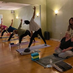 Solfege Center for Healing - Yoga class with Reiki