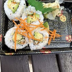 Man-aung Sushi - Veggie roll was sooo good :)