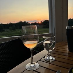 Long Reach Kitchen & Catering - Drinks with a view!