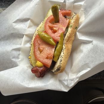 The Wieners Circle - Char Dog - American Near Me - Chicago, Illinois