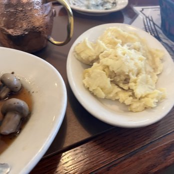 Louis' Chop House - Homemade Roasted Garlic Mashed Potatoes - Steakhouses Near Me - Chesterfield, Michigan Louis' Chop House - Homemade Roasted Garlic Mashed Potatoes - Steakhouses Near Me - Chesterfield, Michigan