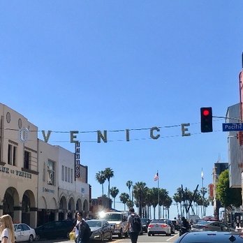 Venice Beach Boardwalk - Beaches Near Me - Venice, California Venice Beach Boardwalk - Beaches Near Me - Venice, California