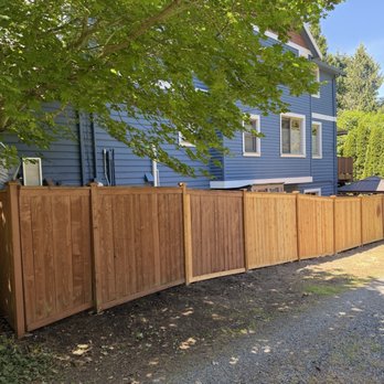 Lee's General Landscaping and Yard Clean Up - Part of the fence that was repaired.  Replaced 5 rotted post, and 4 panels. - Landscaping Near Me - Seattle, Washington