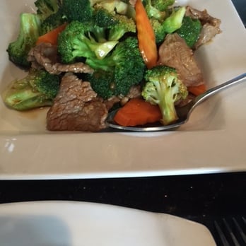 Sweet Ginger - Beef with broccoli. I can't recommend it as the meat tasted off and the sauce wasn't great. - Asian Fusion Near Me - Denver, Colorado Sweet Ginger - Beef with broccoli. I can't recommend it as the meat tasted off and the sauce wasn't great. - Asian Fusion Near Me - Denver, Colorado