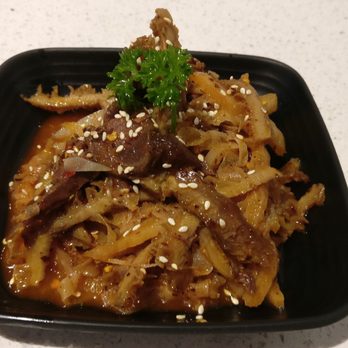 Meet Sushi and Boil - Beef with tripe in chili oil - Noodles Near Me - Toronto, Ontario