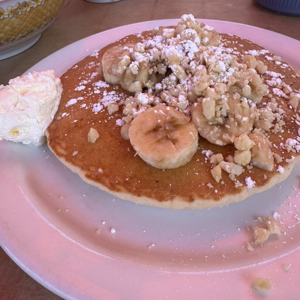 Kihei Caffe - Macadamia banana pancakes - Hawaiian Near Me - Kihei, Hawaii Kihei Caffe - Macadamia banana pancakes - Hawaiian Near Me - Kihei, Hawaii