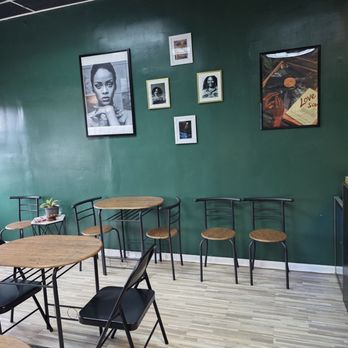Drip Tasting Room - The dining room. - Coffee & Tea Near Me - Roanoke, Virginia