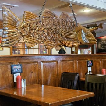 Weathervane Seafood Restaurant - Inside view - Seafood Near Me - Kittery, Maine
