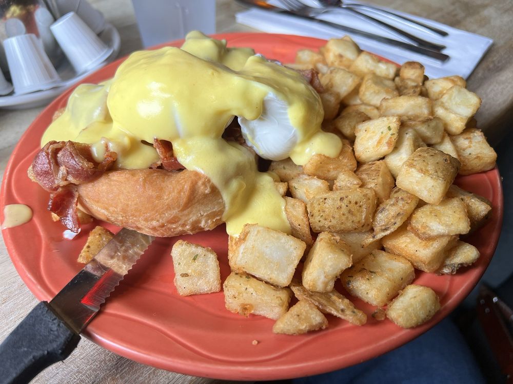 BAGEL CAFE Updated August 2024 85 Photos & 108 Reviews 246