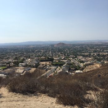 Pumpkin Rock Trail - View - Hiking Near Me - Norco, California