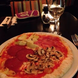 Pizza quatrothingy. Pizza quatrothingy.