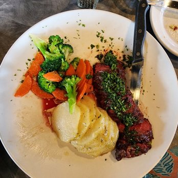 DB Steakhouse - Steak and seasonal vegetables - Sports Bars Near Me - Discovery Bay, California