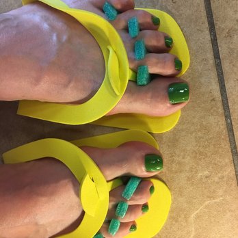 Luxury Nails II - Pretty green toes! - Nail Salons Near Me - Virginia Beach, Virginia Luxury Nails II - Pretty green toes! - Nail Salons Near Me - Virginia Beach, Virginia