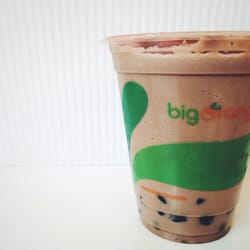 Big Orange - Chocolate smoothie with tapioca. Good! Tastes like chocolate milk.