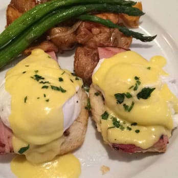 Brio Italian Grille - benedict - Italian Near Me - Las Vegas, Nevada