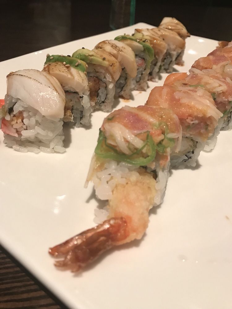 Order Qi’s Roll food online from Sushi House 2 At Town Center store, Jacksonville on bringmethat.com