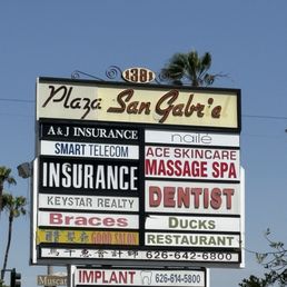 Located in Plaza San Gabriel. Other places to go in the plaza Located in Plaza San Gabriel. Other places to go in the plaza