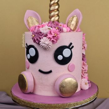 Baked Expectations - A kawaii unicorn cake. - Cupcakes Near Me
