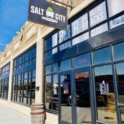 Salt City Brewing Company - Outside of the restaurant