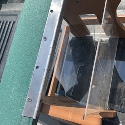 Wild Birds Unlimited - Screen was damaged