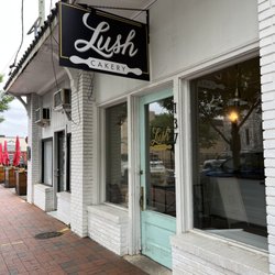 Lush Cakery - Storefront.
