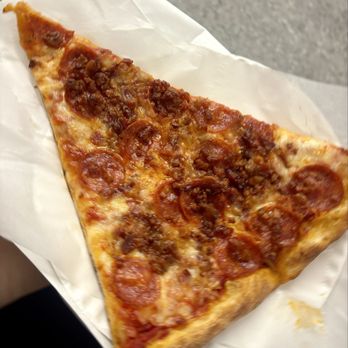 Koronet Pizza - Regular PepperoniBacon Slice - Pizza Near Me - New York, New York Koronet Pizza - Regular PepperoniBacon Slice - Pizza Near Me - New York, New York