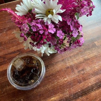 Cherrywood Coffeehouse - Cold brew - Coffee & Tea Near Me - Austin, Texas Cherrywood Coffeehouse - Cold brew - Coffee & Tea Near Me - Austin, Texas