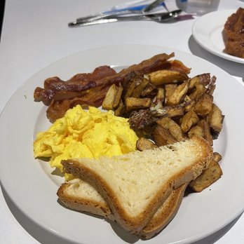 Coffee House Café - The Farmhouse - Cafes Near Me - Dallas, Texas Coffee House Café - The Farmhouse - Cafes Near Me - Dallas, Texas